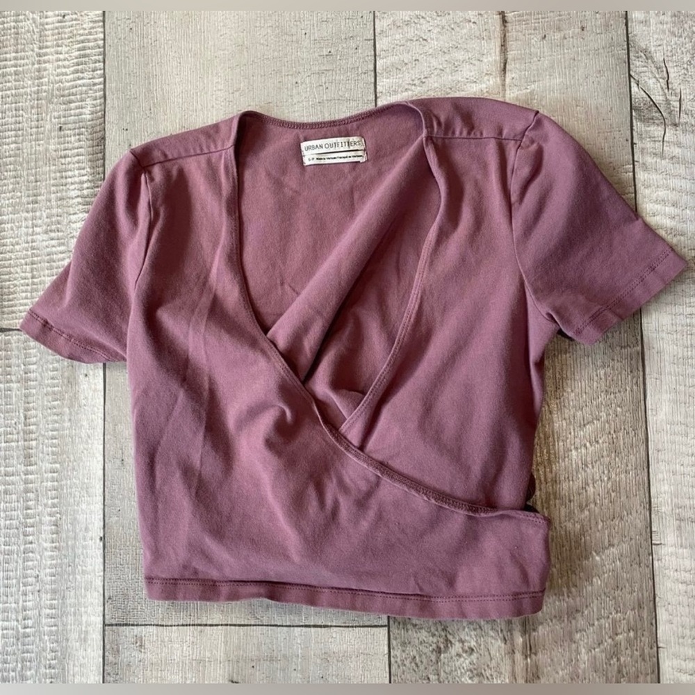 ⚡️(3/$15) Urban Outfitters Purple Wrap Shirt